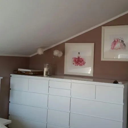 Vintage Apartment *